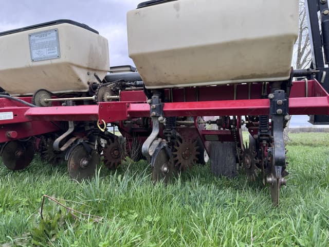 Image of White 6106 equipment image 3