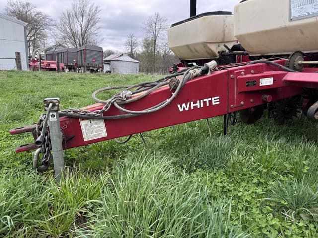 Image of White 6106 equipment image 4