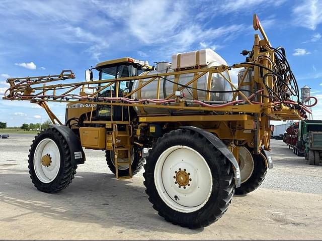 Image of Ag-Chem RoGator 1254 equipment image 4