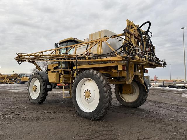 Image of Ag-Chem RoGator 1254 equipment image 4