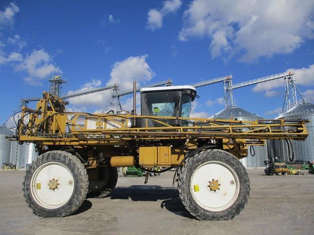 Image of Ag-Chem RoGator 854 equipment image 3