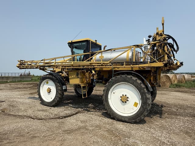 Image of Ag-Chem RoGator 854 equipment image 4