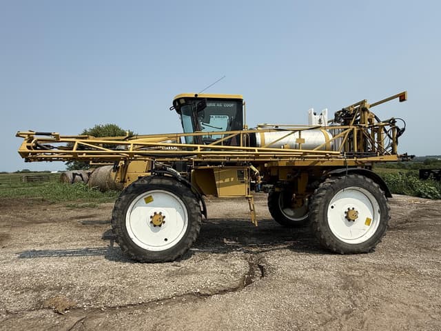 Image of Ag-Chem RoGator 854 equipment image 1