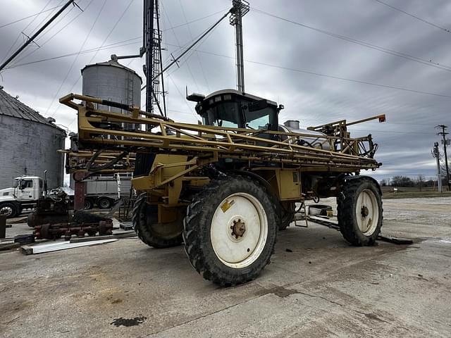 Image of Ag-Chem RoGator 854 equipment image 2