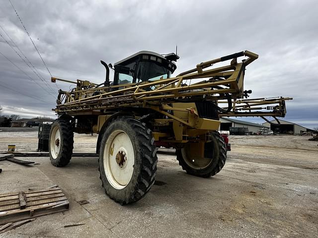 Image of Ag-Chem RoGator 854 equipment image 4