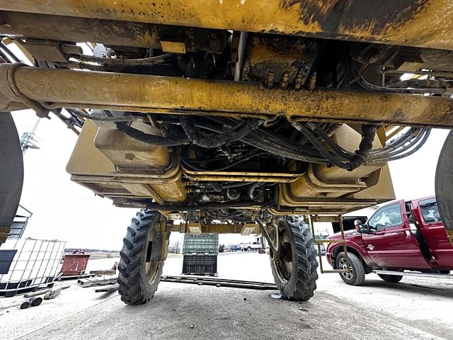 Image of Ag-Chem RoGator 854 equipment image 3