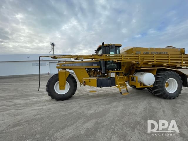 Image of Ag-Chem Terra-Gator 9103 equipment image 2