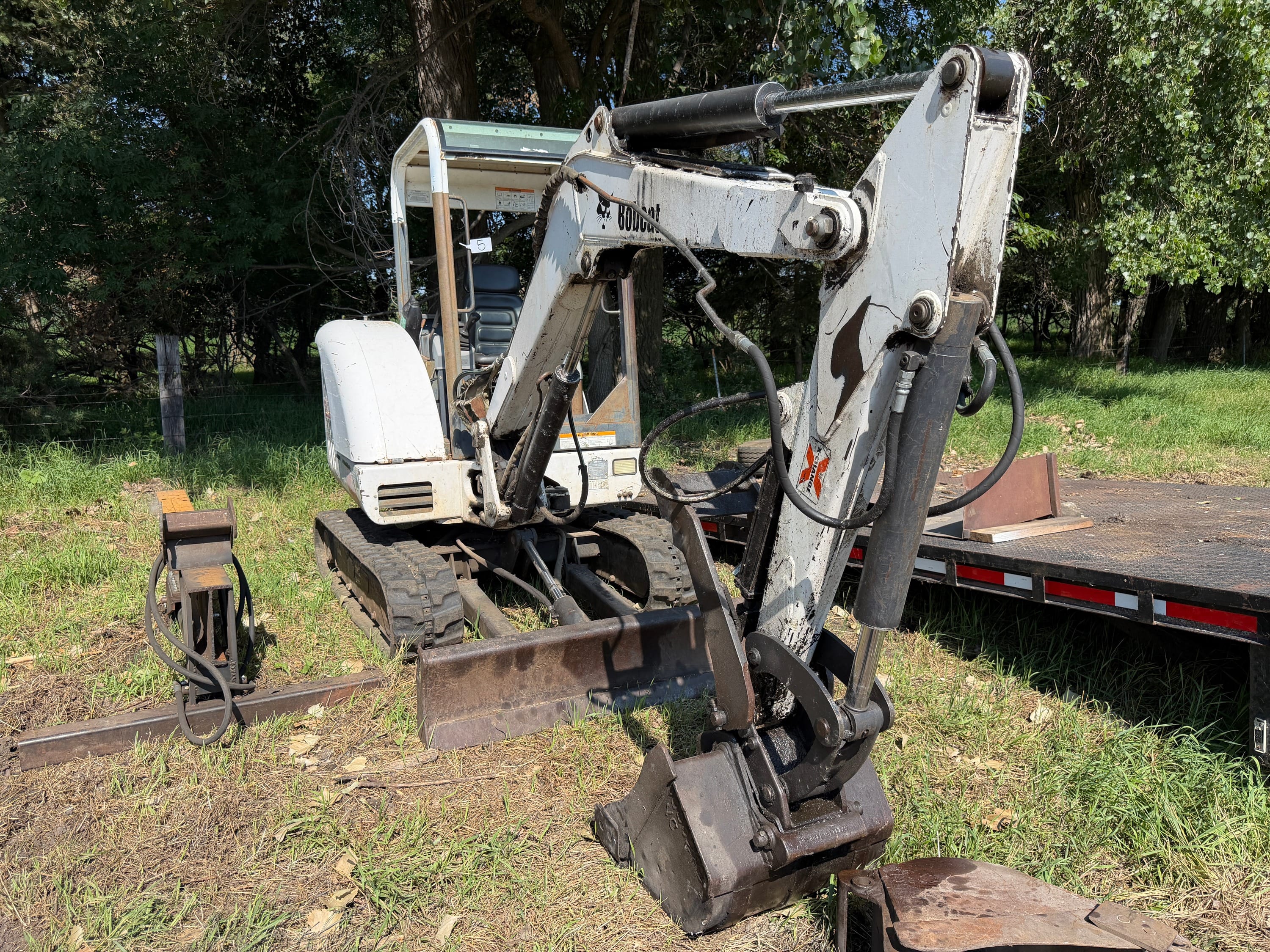 2002 Bobcat 331 Equipment Image0