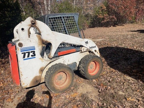 2002 Bobcat 773 Equipment Image0