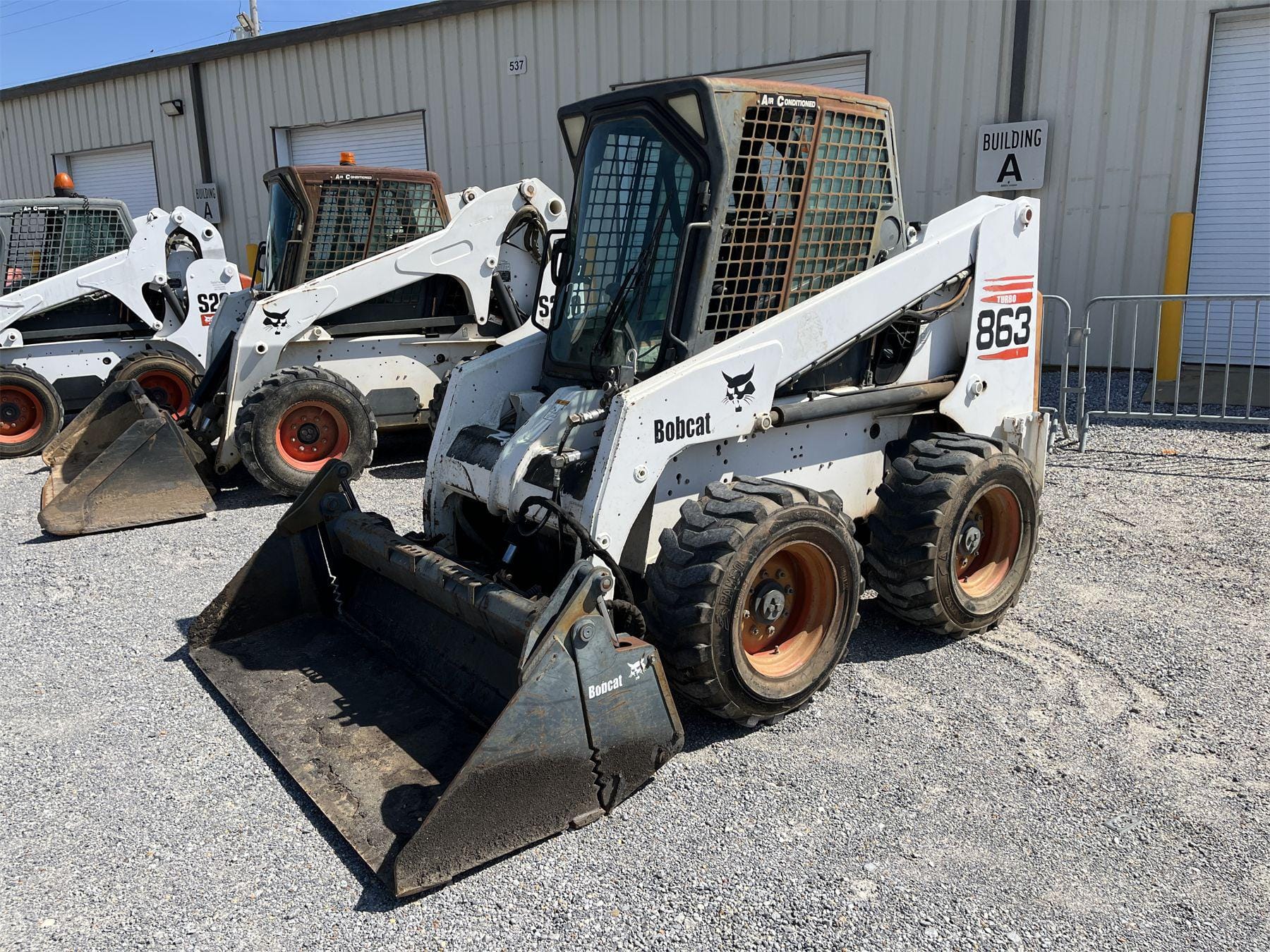 Main image Bobcat 863