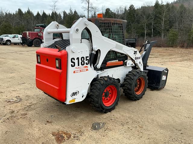 Image of Bobcat S185 equipment image 4