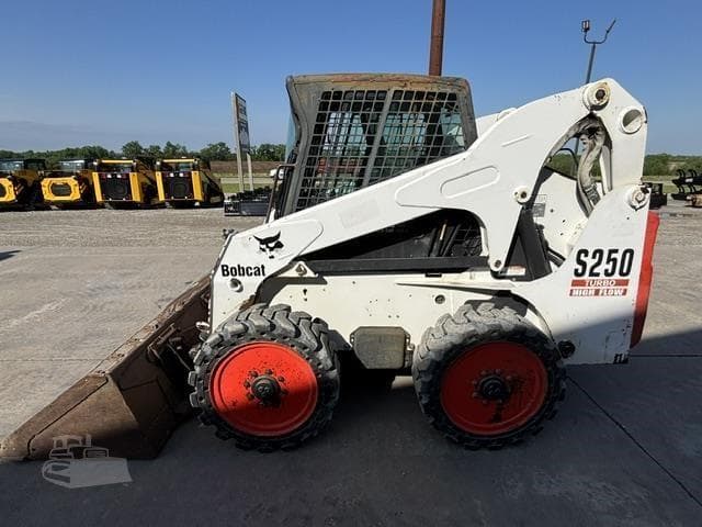 Image of Bobcat S250 equipment image 1