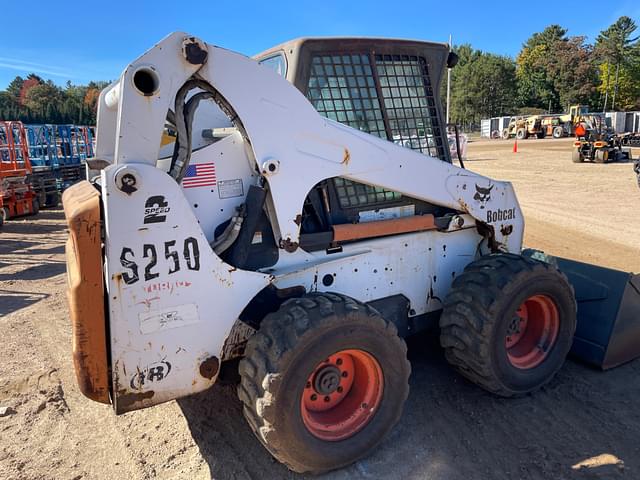 Image of Bobcat S250 equipment image 4