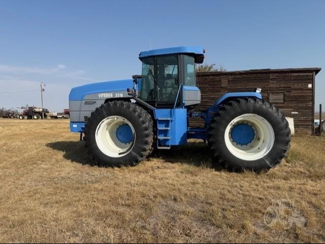 2002 Versatile 2310 Equipment Image0