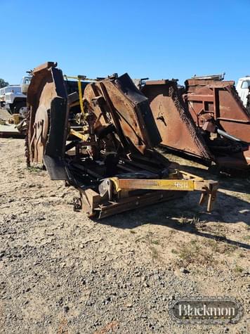 Main image Bush-Whacker T180