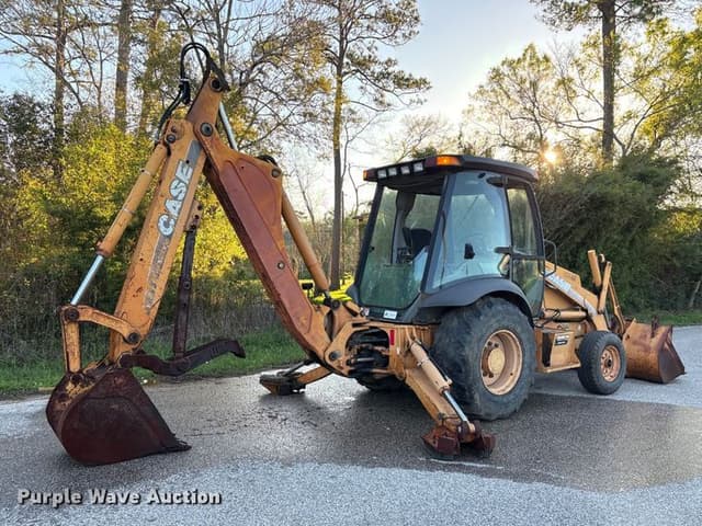 Image of Case 580M equipment image 4