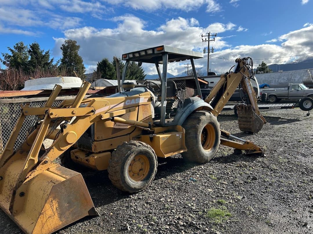 Image of Case 590SM Primary image