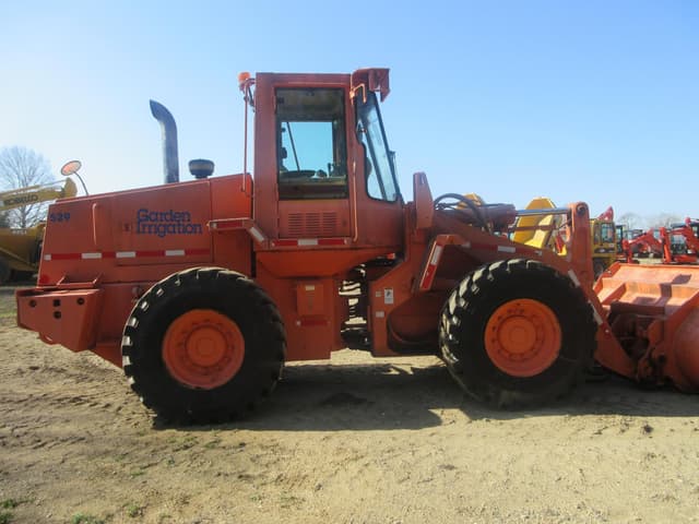 Image of Case 621C equipment image 3