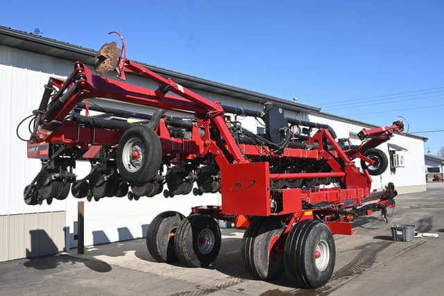 Image of Case IH 1200 equipment image 2