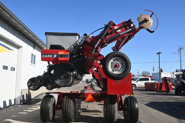 Image of Case IH 1200 equipment image 3