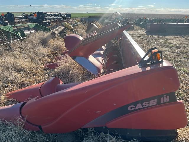 Image of Case IH 2212 equipment image 3