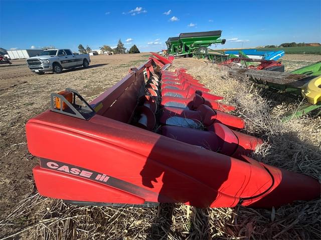 Image of Case IH 2212 equipment image 2