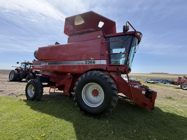 Image of Case IH 2366 equipment image 1