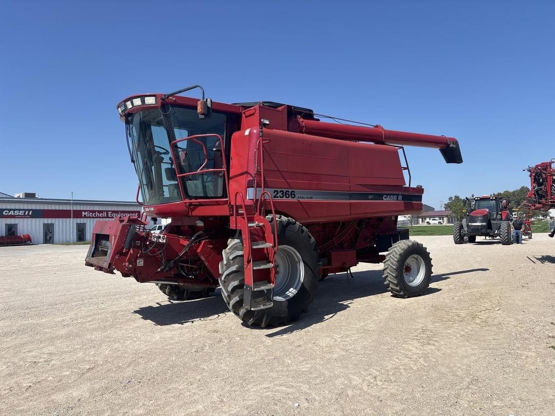 Image of Case IH 2366 Primary image