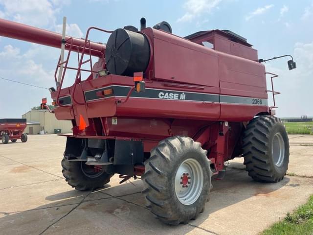 Image of Case IH 2366 equipment image 3