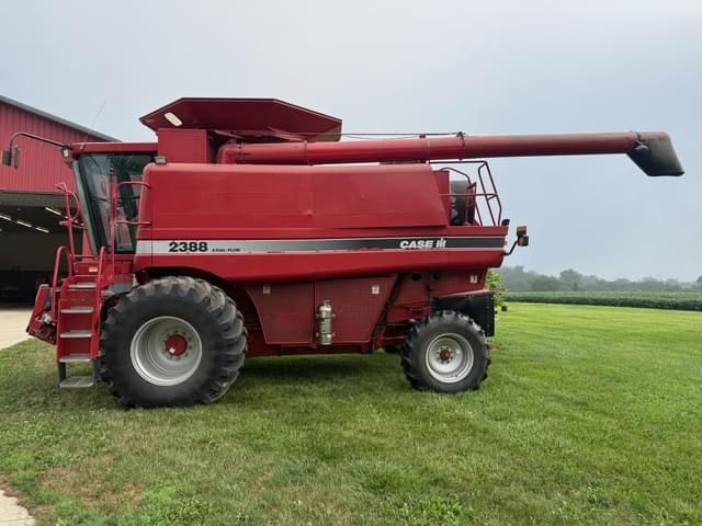 Image of Case IH 2388 equipment image 1