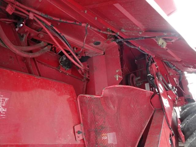 Image of Case IH 2388 equipment image 4