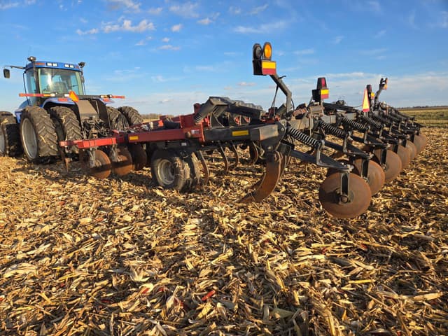 Image of Case IH Ecolo-Tiger 730B equipment image 2