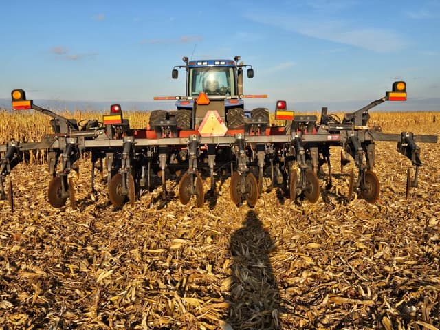 Image of Case IH Ecolo-Tiger 730B equipment image 3