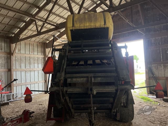 Image of Case IH LBX331 equipment image 3