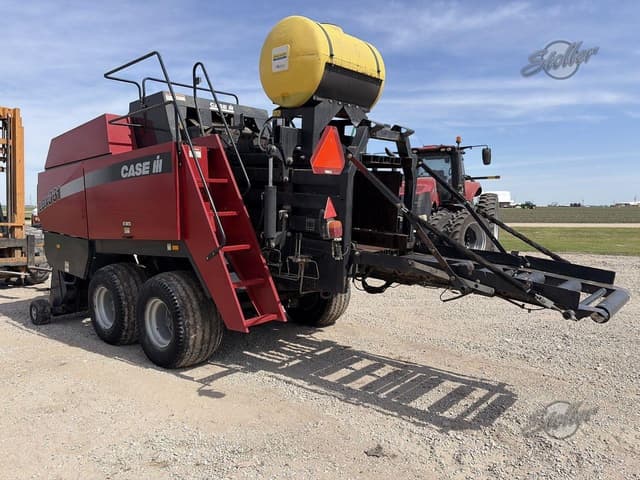 Image of Case IH LBX331 equipment image 3