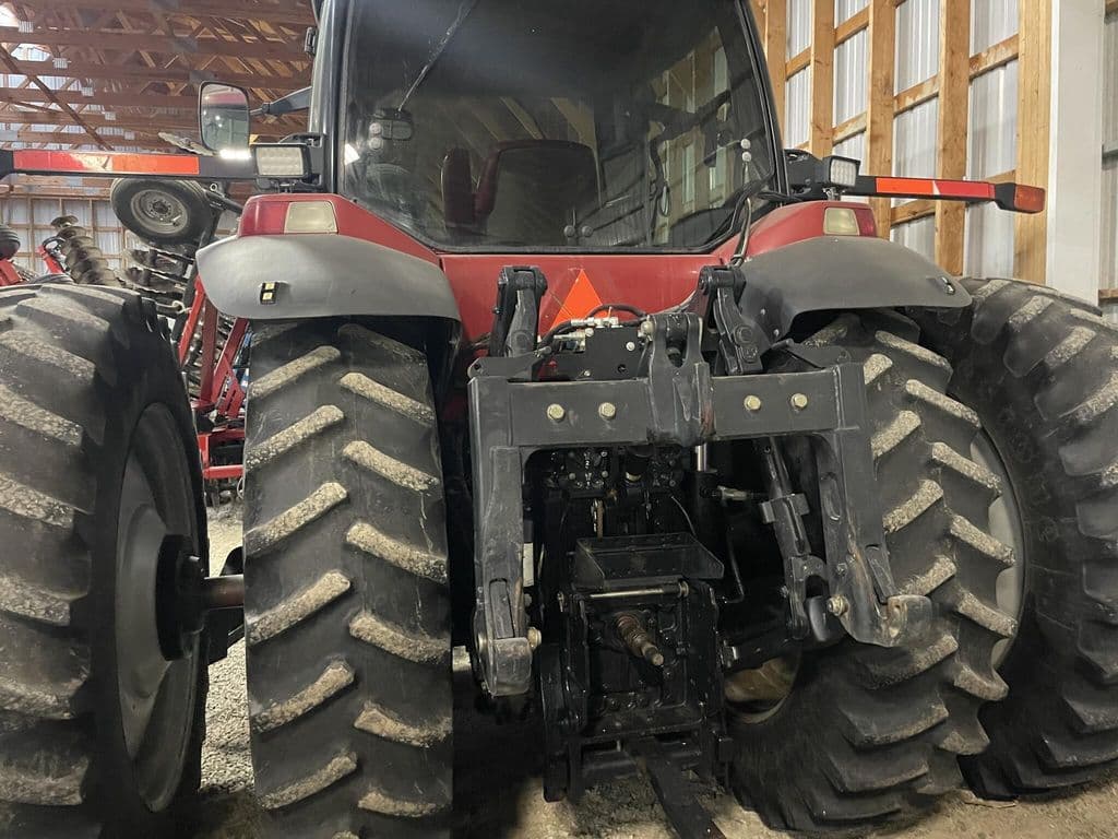 Image of Case IH MX200 Image 1