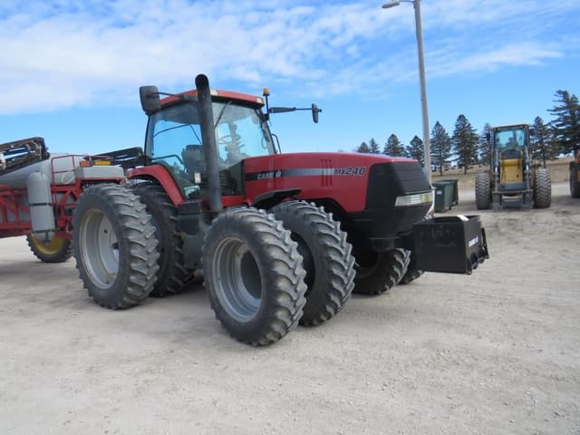 Image of Case IH MX240 equipment image 1