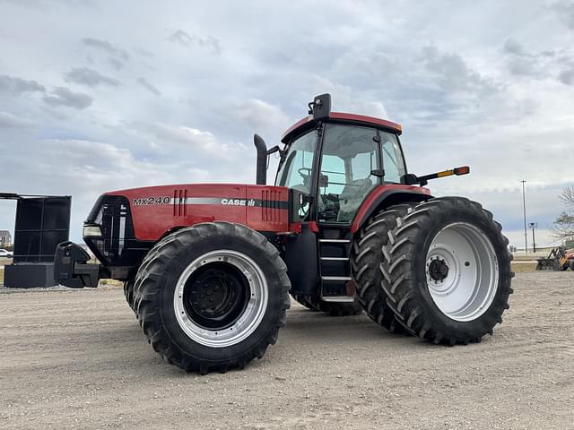 Image of Case IH MX240 equipment image 2