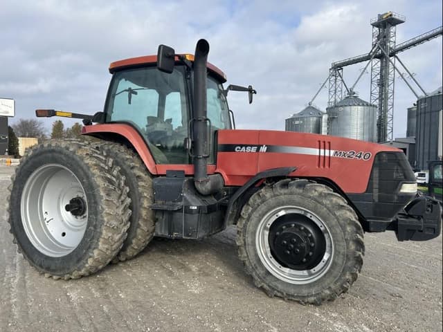 Image of Case IH MX240 equipment image 1
