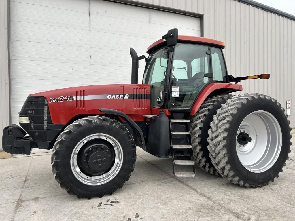 2002 Case IH MX240 Equipment Image0