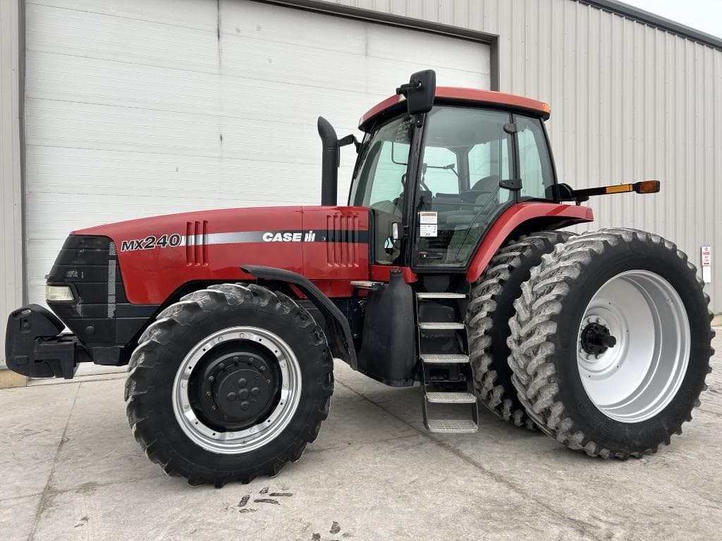 Image of Case IH MX240 Primary image