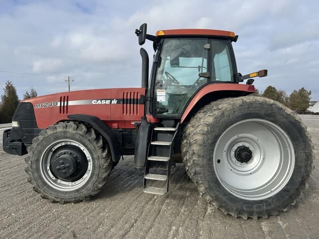 Image of Case IH MX240 equipment image 2
