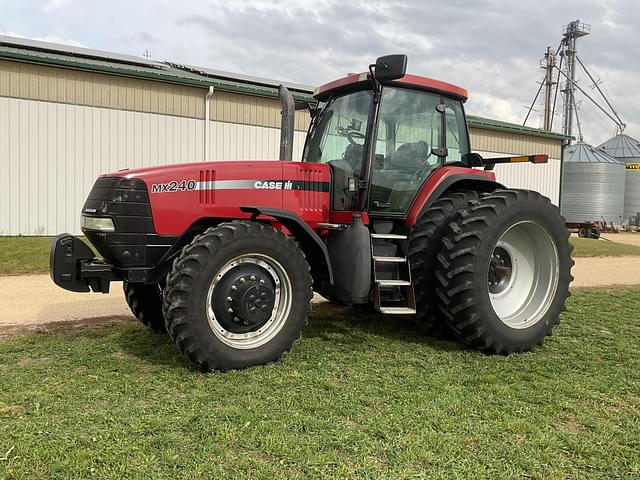 Image of Case IH MX240 equipment image 3