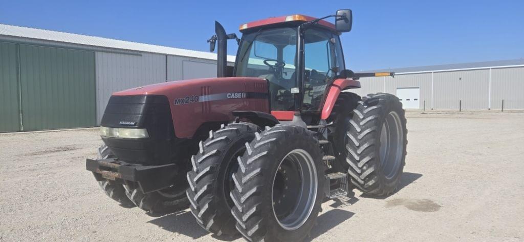 Image of Case IH MX240 Primary image