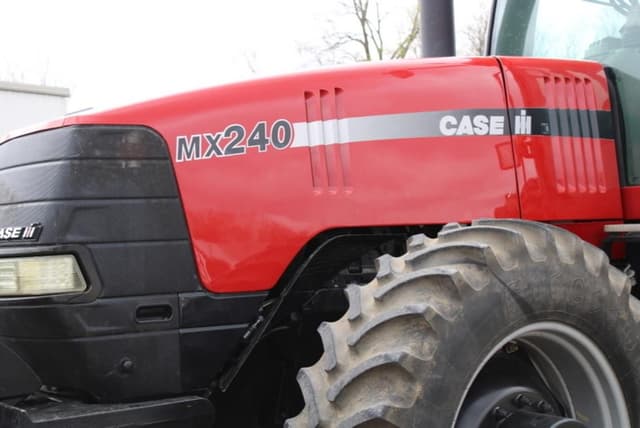 Image of Case IH MX240 equipment image 3