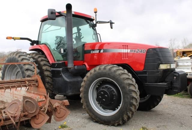 Image of Case IH MX240 equipment image 2