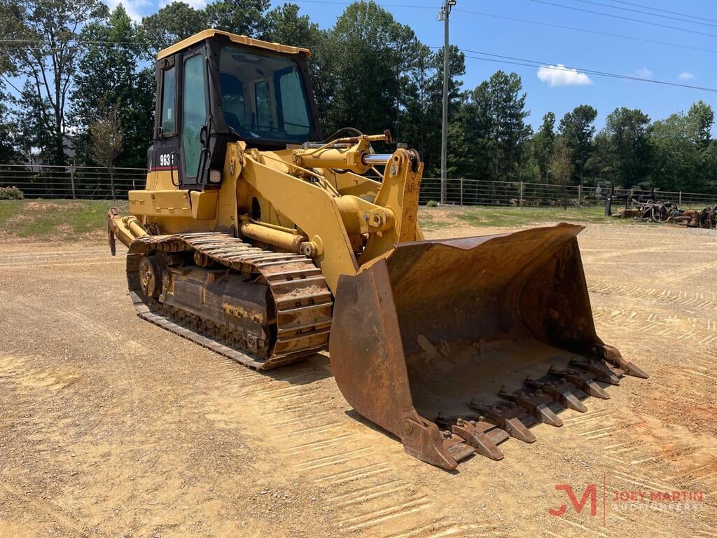 SOLD - 2002 Caterpillar 963C Lot No. 1504 Construction with 12,360 Hrs ...