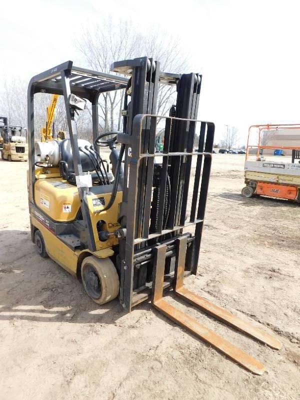 Image of Caterpillar GC15K equipment image 2