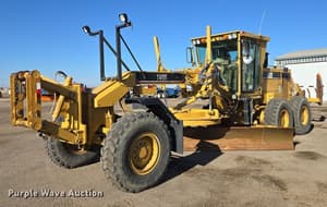 2002 Caterpillar 140H Image