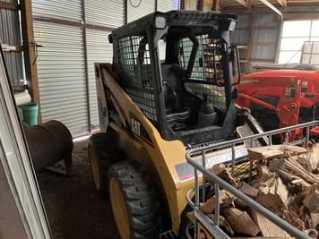 Main image Caterpillar 226